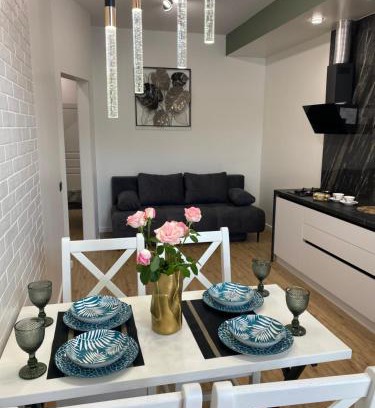 Rivne Apartamento | Авторський ремонт Апартаменти біля Щасливого,поруч озеро