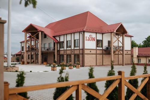 Zalissya Hotel | Готельно-рестораний комплекс SV Lion Хоростків