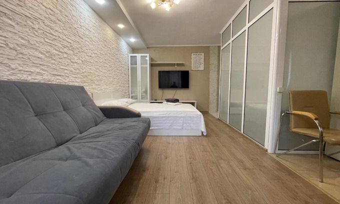 Petropavlovsk Apartamento | Квартира с гостиничным сервисом бизнес-класса с большой ванной и Smart-TV