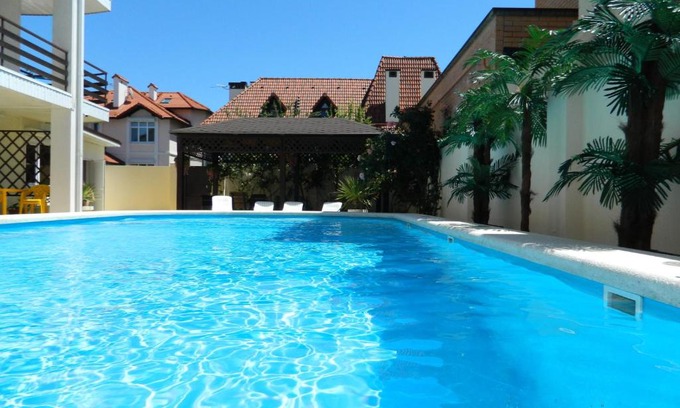 Gelendzhik Casa | комнаты с бассейном