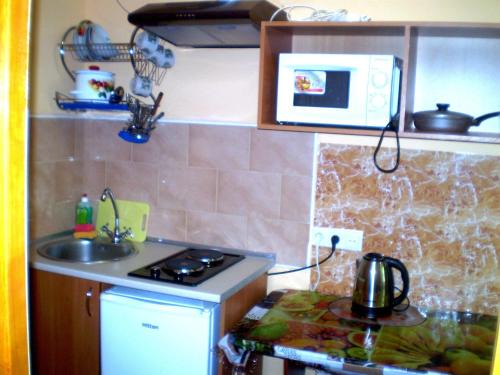 Mykolaiv Apartamento | НЕБОЛЬШАЯ 2 комн квартира центр Николаева Соборная-Макарова Макдональдс 4 дивана 2 этаж Wi-Fi