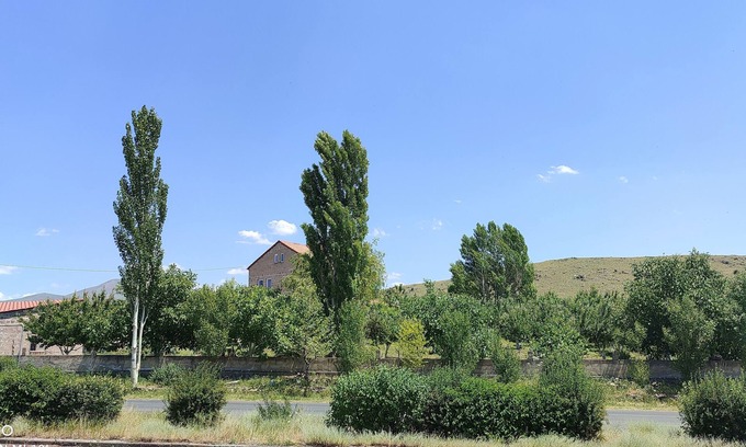 Yerevan Casa | Уютный дачный дом с большим садом, по дороге в Цахкадзор и о.Севан