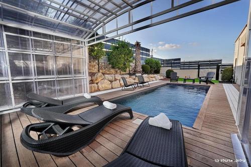 Bruchim Qela' Alon Villa | אחוזת נוף מרגליות - וילה מהממת עם 3 חדרי שינה ובריכה פרטית במרגליות