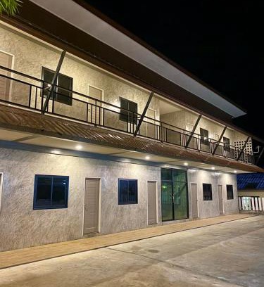 Uthai Thani Apartamento | บ้านต้นไม้เพลส อุทัยธานี