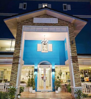 Bang Kung Hotel | บ้านธนาบูติคโฮเทล