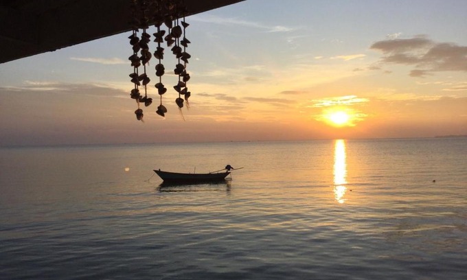 Mae Pim Casa | บ้านในทะเล (Baan Nai Talay)