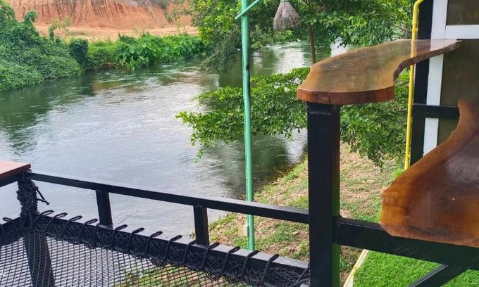 Kaeng Krachan Otro | โรงแรมบ้านสวน ริเวอร์ รีสอร์ท