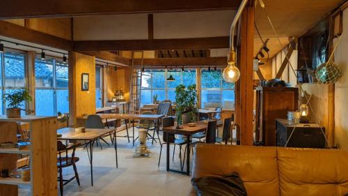 Geisei-mura Casa | コワーキングスペース kuzume Base ゲストハウス TOMARUKU