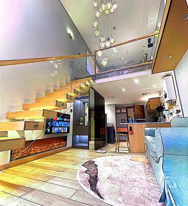 Shapingba Casa | 哲帆名宿 西永微电园龙湖高新天街Loft智能店