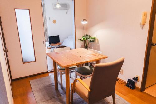 Maeda-nishi Machi Apartamento | 寄道アパート203-2ベッドルーム1戸貸切-最大5名宿泊可-駐車場1台無料