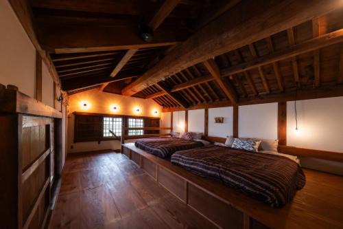 Dogo Hot Spring Casa | 源泉かけ流しの一棟貸し温泉宿The Bath & Bed Dogo