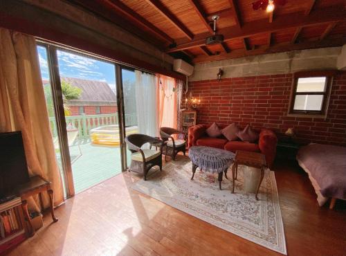 Nakama Casa | 猫とピアノと星空のリゾートブティックコテージ -Starry Forest Cottage Okinawa-