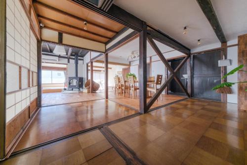 Okaya Apartamento | 長野岡谷IC 5分,Private traditional Japanese house,貸切古民家,最大9名,ペットOK, 薪ストーブ