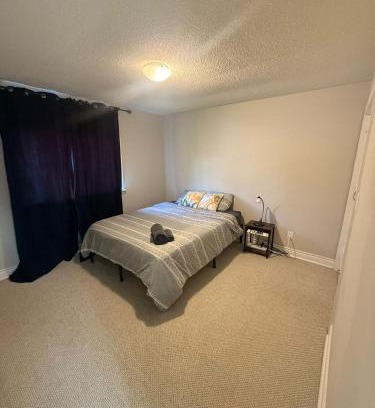 Markham Casa | 马卡姆的寄宿家庭- Simple Trip To Toronto