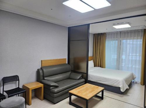Yeosu Apartamento | 여수호텔 퍼스트시티 429호 더블 하프오션뷰