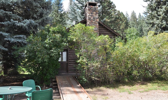 Bayfield Cabina | 04) The Rustic Lodge