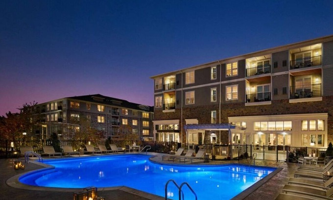 Newtown Square Apartamento | 1-Bedroom Apartment - 7-day min. - Background check/Lease Required