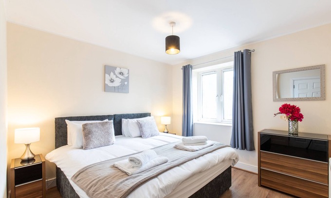 Hoddesdon Apartamento | De Lujo-Apartamento-Baño Privado-Vista a la Ciudad