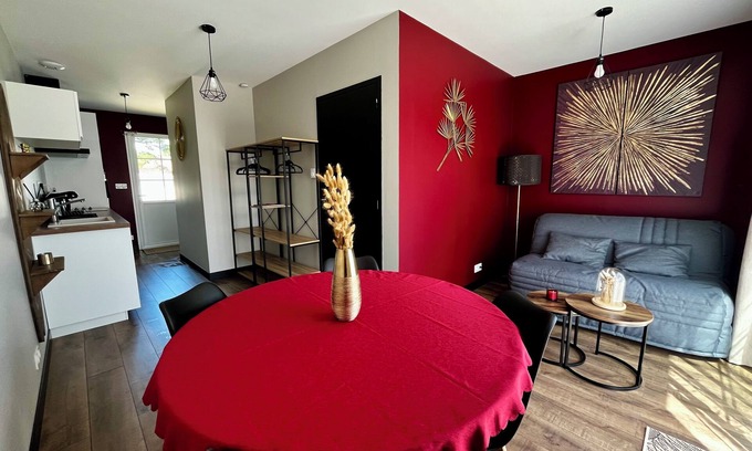 Saint-Denis-d'Oleron Casa | 1 bedroom private vacation home in la brã©e-les-bains