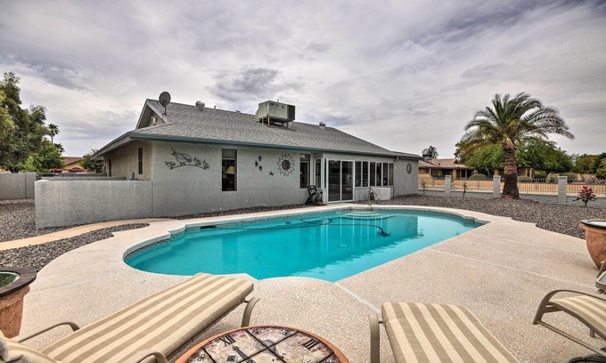 Sun City West Casa | 1 Mi to Golf Courses: Sun City West Home w/ Grill