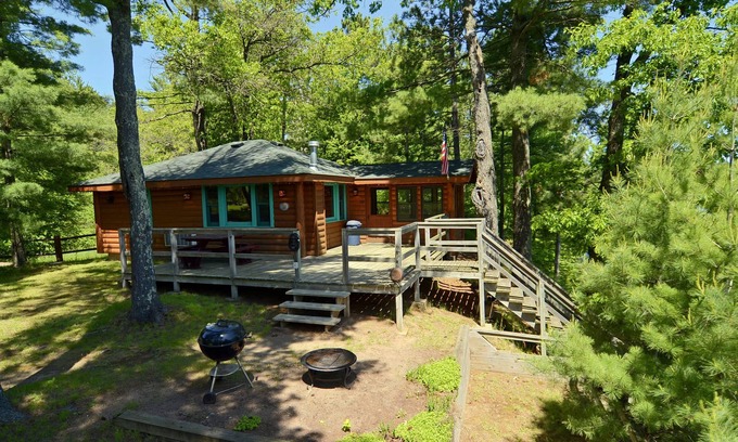 Hayward Casa | 1 HABITACIÓN 1 BAÑO SLEEPS 2