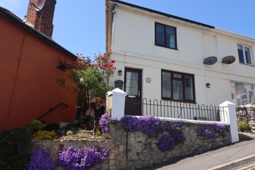 Ventnor Casa | 1 Tulse Hill Cottages