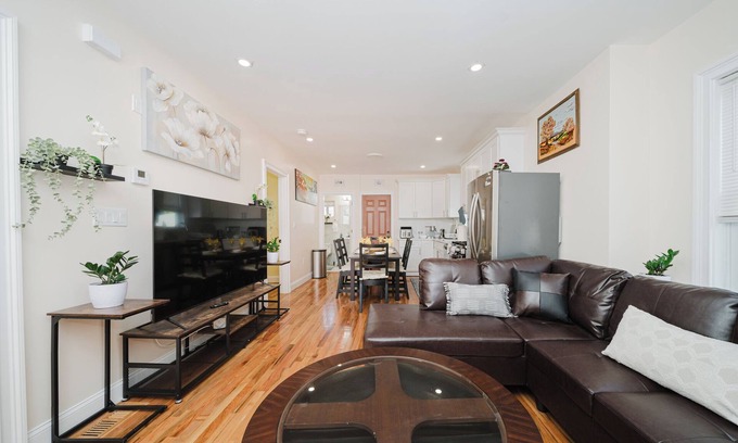 Milton Apartamento | 14/1 - 3BR Milton - Cozy Apt near Blue Hills Museum