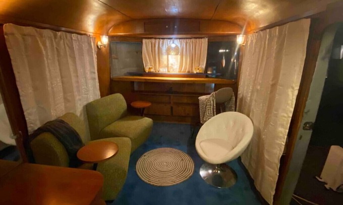 Durham Cabaña | 1951 Spartan Aircraft Cottage w/AC - Durham, NC