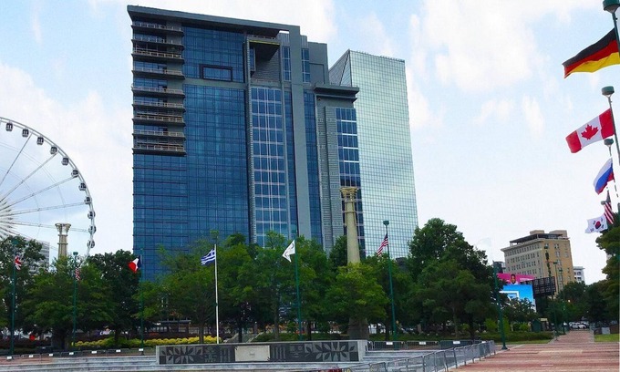 Downtown Atlanta Complejo | 1BD/Atlanta - Downtown w/Rooftop Pool and Pool Bar!