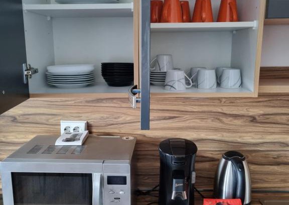 Nord-Holland Casa | 2-3 Personenzimmer - Familienzimmer mit King Size Bett und Gemeinschaftsbad und -Küche