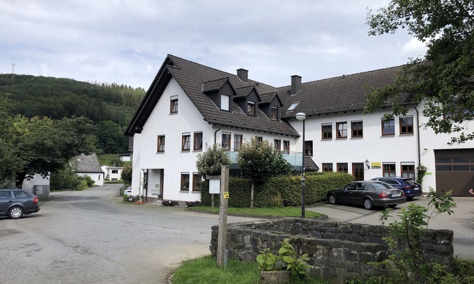 Sundern Apartamento | 2. Apartment mit 44 qm / Provisorisch Angelegt, Wird Weiter Bearb