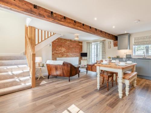 New Forest District Casa | 2 Bed in Godshill 96125