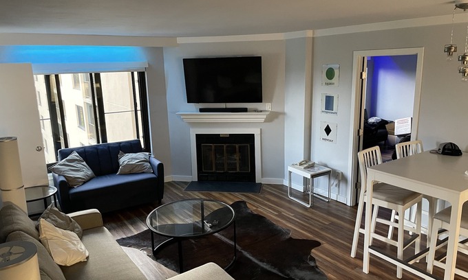 Snowshoe Condominio | 2 dormitorios, 2 baños condominio en las pistas w / noche de esquí!