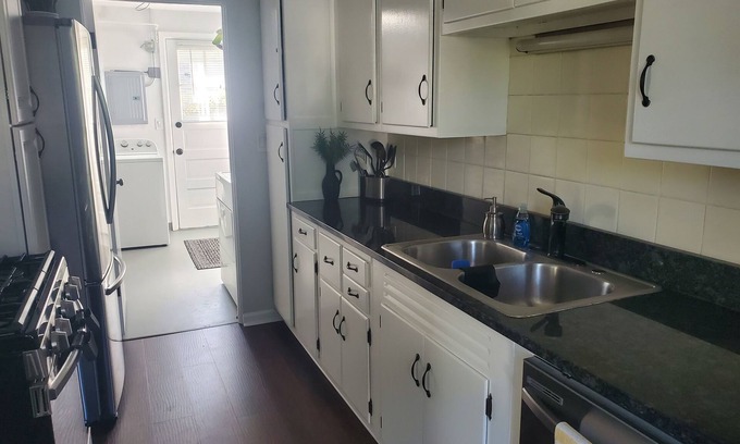 Lake Bluff Apartamento | 2 Bedroom apartment in Downtown Lake Bluff