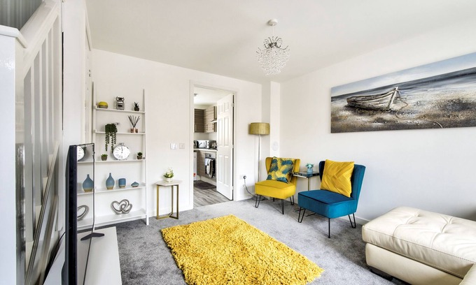 Bonnybridge Casa | 2-Bedroom Holiday Home With Private Garden & Parking