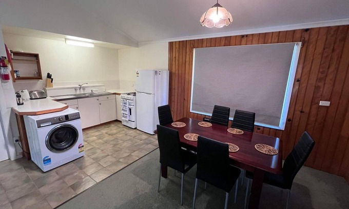 Burnt Pine Cabaña | 2 bedrooms, internet, a local sim card & $10 call credit & good coffee