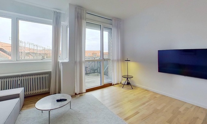 Frederiksberg Apartamento | 2-BR apartment w/ a balcony in Frederiksberg - 210