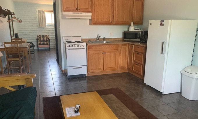 Lewis Casa | 2 Double/Kitchen-Suite-Superior-Baño Privado