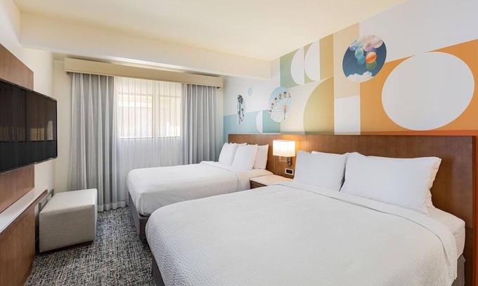 Anaheim Resort Hotel | 2 Family-Friendly 1BR Apartments Near Disneyland w/ Full Kitchen & Outdoor Pool