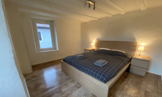 Collonges-sous-Saleve Casa | 2 minutes from Geneva, Cozy T3 House