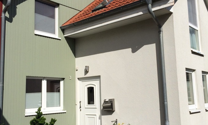 Steinbeckervorstadt Casa | 200 m vom Yachthafen Entfernt Ansprechendes 5 Zi. Ferienhaus mit 3 Schlafzimmern