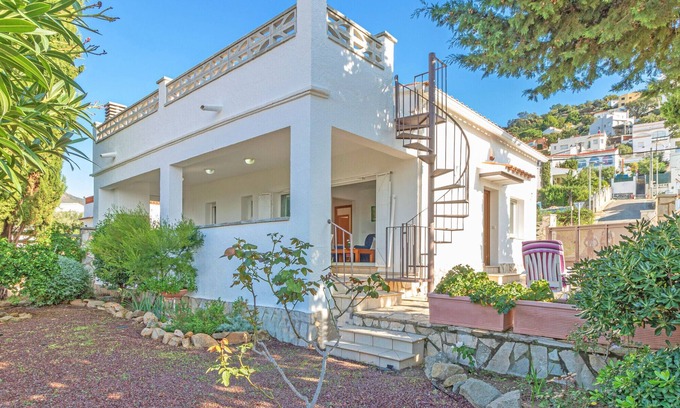 Centro de Roses Villa | 2029-GRECS Roses Casa con wifi, Smart TV, jardín y parking