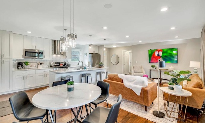 Smyrna Casa | 2051 Harwinor Road Southeast