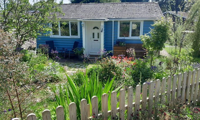 Llandwrog Cabina | Charming Cabin near Snowdonia National Park