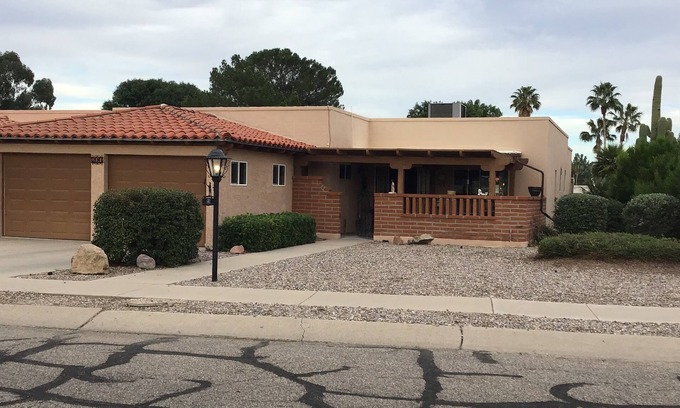 Green Valley Country Club Estates Casa | 2BR 2BA Walkable Neighborhood Mountain Golf Course View1700sf Large Patio