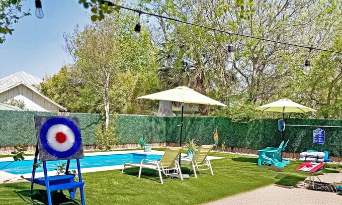 Near East Side Casa | 2BR/2BTH w/Private Pool, Riverwalk, Downtown