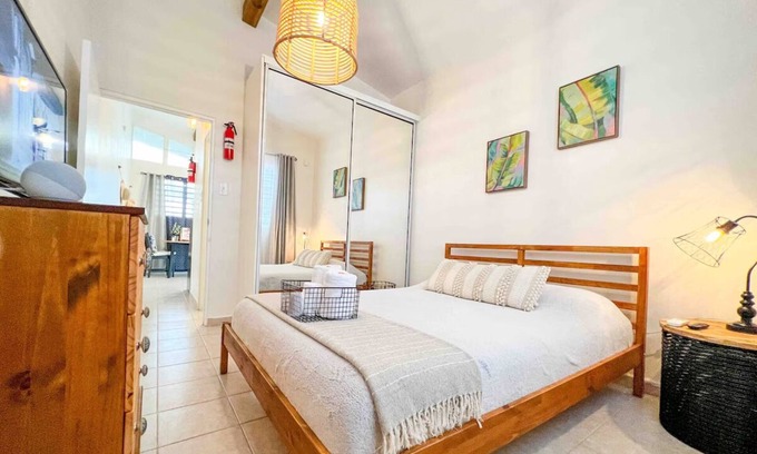 Miradero Apartamento | 3.7 Three Hats Living at Bohemian Casona Cabo Rojo