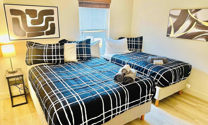 Reno Casa | 3-bedroom/2.5bath/5TVs/Sleeps 11