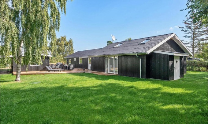 Kramnitse Casa | 3 Bedroom Nice Home In Rødby