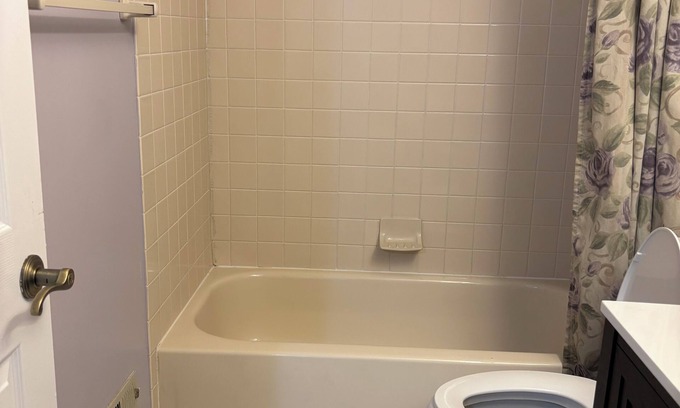 Collegeville Casa | 3-bedroom townhome in wonderful Collegeville with AC